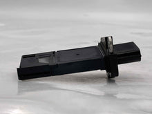 Load image into Gallery viewer, Mass Air Flow Sensor Meter MAF EX35 EX37 FX35 FX37 FX50 G25 G35 03-15 - NW4992

