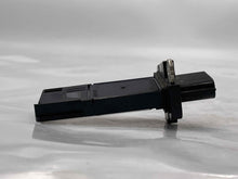 Load image into Gallery viewer, Mass Air Flow Sensor Meter MAF EX35 EX37 FX35 FX37 FX50 G25 G35 03-15 - NW4993
