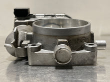 Load image into Gallery viewer, THROTTLE BODY Mercedes R350 R500 E350 C250 ML350 S400 2006 06 07 08 09 10 11 - NW302862
