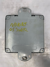 Load image into Gallery viewer, ECU ECM COMPUTER Saab 9-2X 2005 05 Auto 2.5 - NW62181
