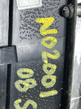 Load image into Gallery viewer, Grille Saturn Vue 2008 - NW98706
