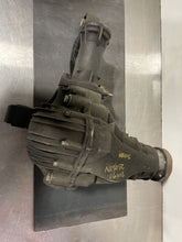 Load image into Gallery viewer, CARRIER ASSEMBLY ML350 2006 06 2007 07 2008 08 09 10 11 Front - NW304924
