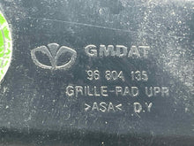 Load image into Gallery viewer, Grille Saturn Vue 2008 - NW98707
