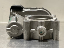 Load image into Gallery viewer, Throttle Body  MERCEDES C-CLASS 2016 - NW305489
