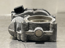 Load image into Gallery viewer, THROTTLE BODY Mercedes B200 2006 06 2007 07 2008 08 2009 09 2010 10 2011 11 - NW305488
