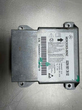 Load image into Gallery viewer, AIR BAG CONTROL MODULE COMPUTER C250 C300 C350 C63 12 13 14 - NW304876
