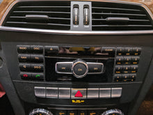 Load image into Gallery viewer, RADIO Mercedes-Benz C250 C300 C350 C63 2012 12 - NW305330
