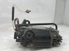Load image into Gallery viewer, AIR RIDE COMPRESSOR E350 E550 CLS500 CLS55 CLS550 CLS63 E280 00-11 - NW304769

