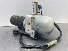 Load image into Gallery viewer, CONVERTIBLE TOP MOTOR Audi TT 2000 00 2001 01 02 03 04 05 06 - NW50093
