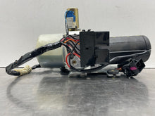 Load image into Gallery viewer, CONVERTIBLE TOP MOTOR Audi TT 2000 00 2001 01 02 03 04 05 06 - NW50093
