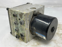 Load image into Gallery viewer, ABS PUMP Volkswagen Passat 2006 06 2007 07 - NW2786
