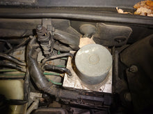 Load image into Gallery viewer, ABS PUMP Saab 9-5 2005 05 - NW2388
