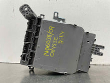 Load image into Gallery viewer, FUSE BOX Honda Odyssey 05 06 07 08 09 10 - NW65570
