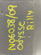 Load image into Gallery viewer, FUSE BOX Honda Odyssey 05 06 07 08 09 10 - NW65570
