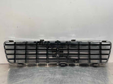 Load image into Gallery viewer, GRILLE Volvo S60 2001 01 2002 02 2003 03 2004 04 - NW307600
