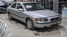 Load image into Gallery viewer, AUTOMATIC TRANSMISSION Volvo S60 2002 02 FWD - NW307733
