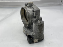 Load image into Gallery viewer, THROTTLE BODY CLK430 CLK500 ML500 SL55 01 - 06 - NW178389
