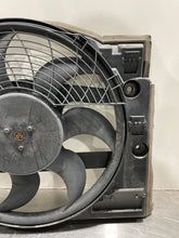 Load image into Gallery viewer, RADIATOR FAN ASSEMBLY BMW 325I 01 02 03 04 05 Auto - NW307541

