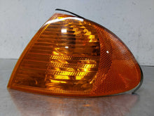Load image into Gallery viewer, PARKLAMP BMW 320i 328i 330i 1999 99 00 01 Left - NW307577
