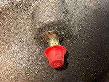 Load image into Gallery viewer, CARRIER ASSEMBLY Range Rover 2003 03 2004 04 2005 05 Front - NW307831
