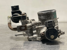 Load image into Gallery viewer, THROTTLE BODY Lexus RX300 1999 99 2000 00 2001 01 02 03 - NW178242
