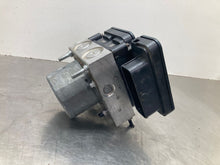Load image into Gallery viewer, ABS Pump  INFINITI QX30 2018 - NW308477
