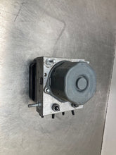 Load image into Gallery viewer, ABS Pump  INFINITI QX30 2018 - NW308477
