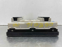 Load image into Gallery viewer, FUSE BOX Nissan Rogue 2008 08 2009 09 2010 10 - NW234944
