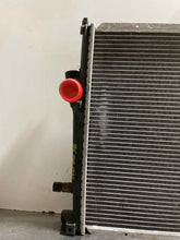 Load image into Gallery viewer, RADIATOR 320i 323i 325i 328i 1992 92 - 99 - NW131952
