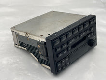 Load image into Gallery viewer, Radio  EXPEDITION 2002 - NW135017
