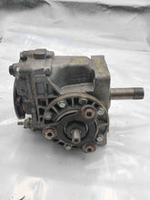 Load image into Gallery viewer, TRANSFER CASE Audi TT 2000 00 2001 01 02 03 04 05 06 - NW176653
