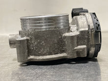 Load image into Gallery viewer, THROTTLE BODY Volvo V50 C30 C70 S40 04 05 06 07 08 - 10 - NW310141
