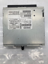 Load image into Gallery viewer, RADIO Volvo C30 C70 V70 XC70 2006 06 2007 07 - NW310102
