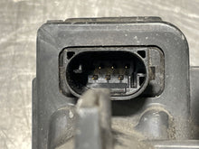 Load image into Gallery viewer, THROTTLE BODY Raider Pacifica Nitro Durango 07 08 - 11 - NW177508
