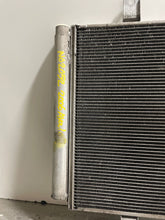 Load image into Gallery viewer, AC CONDENSER Toyota Avalon 2005 05 2006 06 - NW44203
