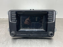 Load image into Gallery viewer, Radio Volkswagen Jetta 2018 - NW311715
