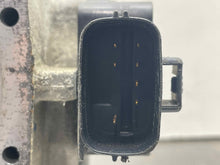 Load image into Gallery viewer, THROTTLE BODY Jaguar S Type 2000 00 01 02 03 - NW514655
