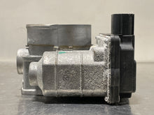 Load image into Gallery viewer, THROTTLE BODY Infiniti G35 Maxima M35 2006 06 2007 07 - NW177951
