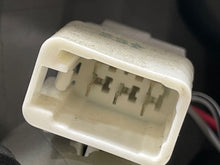 Load image into Gallery viewer, TAIL LIGHT LAMP ASSEMBLY Toyota Solara 2002 02 2003 03 Right - NW314047
