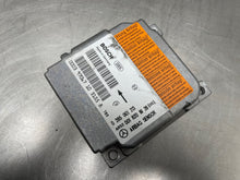 Load image into Gallery viewer, AIR BAG COMPUTER MERCEDES C CLASS 1994 95 96 97 - NW314638
