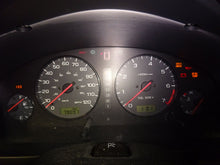 Load image into Gallery viewer, SPEEDOMETER CLUSTER Subaru Legacy 2000 00 Auto - NW161867
