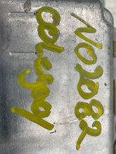 Load image into Gallery viewer, Computer Subaru Legacy 2000 - NW37827
