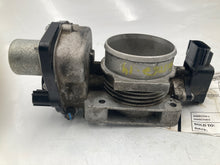 Load image into Gallery viewer, Throttle Body Lincoln MKT 2014 - NW315435
