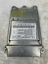Load image into Gallery viewer, AIR BAG CONTROL MODULE COMPUTER Gl320 Gl350 Gl450 Gl550 R320 R350 08-13 - NW35133
