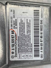 Load image into Gallery viewer, AIR BAG CONTROL MODULE COMPUTER Gl320 Gl350 Gl450 Gl550 R320 R350 08-13 - NW35133
