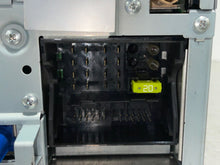 Load image into Gallery viewer, Radio  MERCEDES E-CLASS 2014 - NW315753
