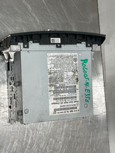 Load image into Gallery viewer, Radio  MERCEDES E-CLASS 2014 - NW315753

