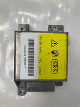 Load image into Gallery viewer, AIR BAG COMPUTER Land Rover Discovery 99 00 01 02 03 04 - NW36952
