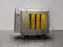 Load image into Gallery viewer, AIR BAG COMPUTER SUBARU LEGACY 2001 2002 - NW315997
