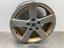 Load image into Gallery viewer, Wheel Rim Volkswagen Passat 2004 - NW483884
